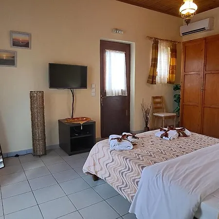 Stoupa's Paradise Stoúpa