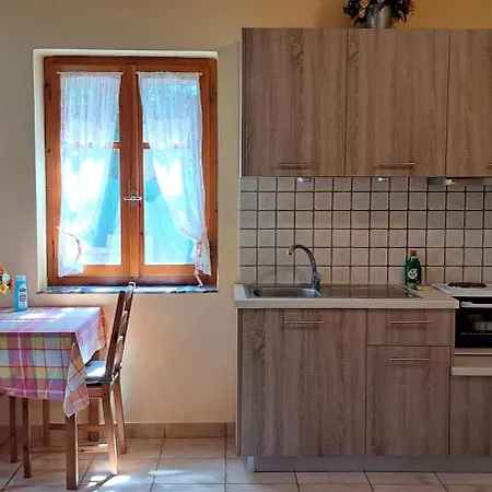 Stoupa's Paradise * Stoúpa