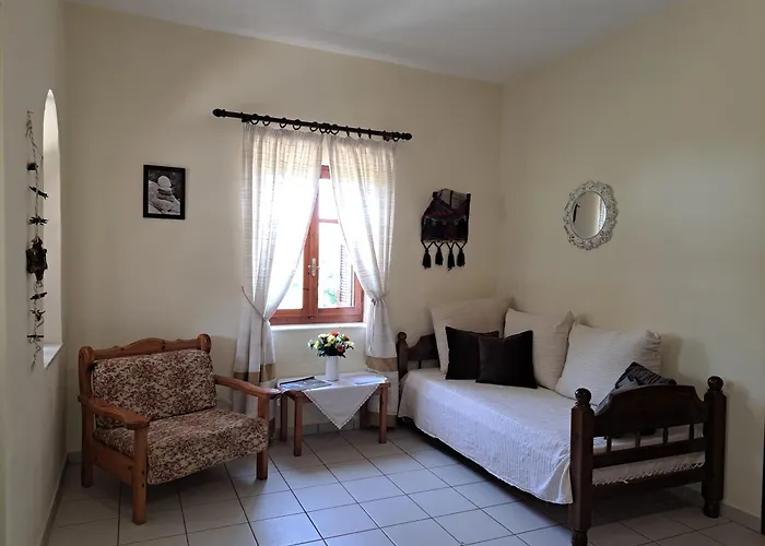 Stoupa's Paradise * Stoúpa