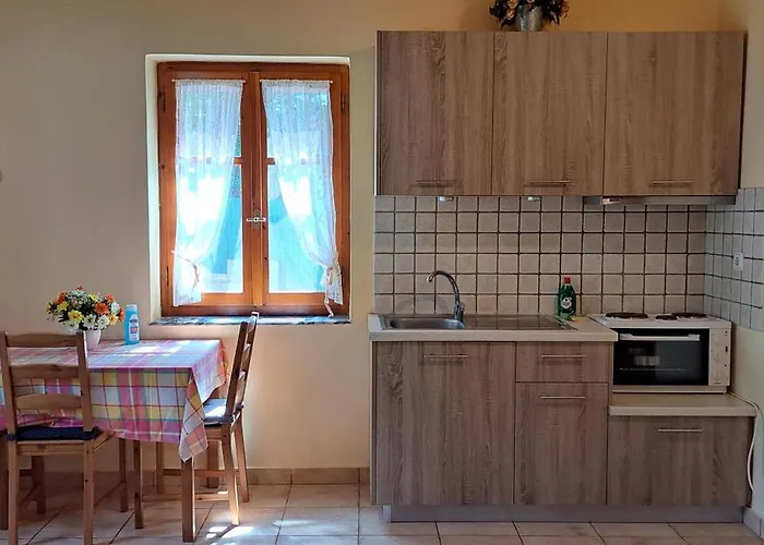 Stoupa's Paradise * Stoúpa